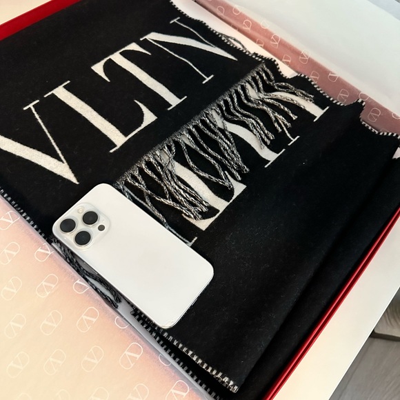 Valentino Garavani - Picture 16 of 16